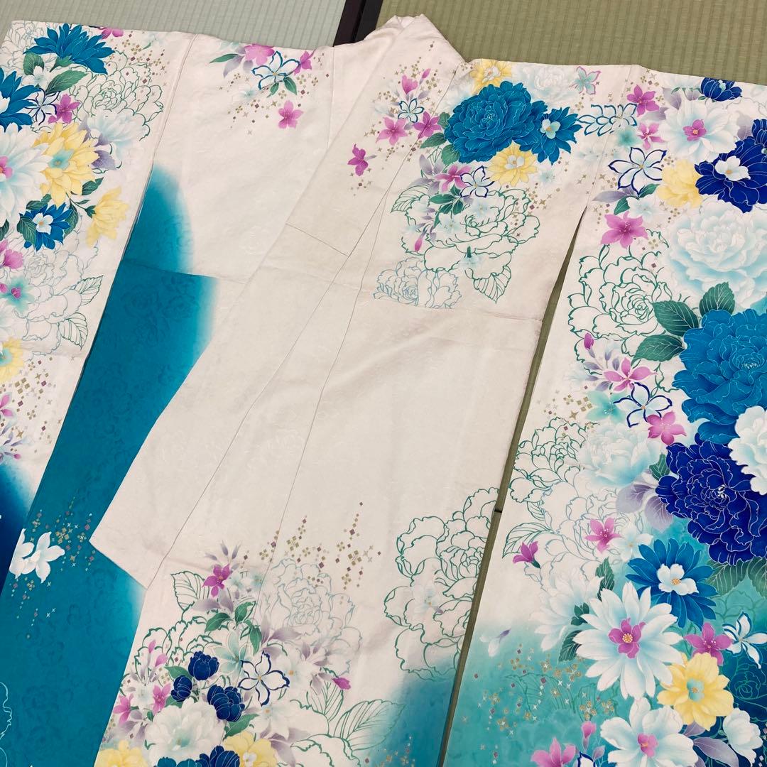 ☆中古品☆振袖　単品　正絹　白・青系ラメ入り花模様B級品ヤケ有り振袖