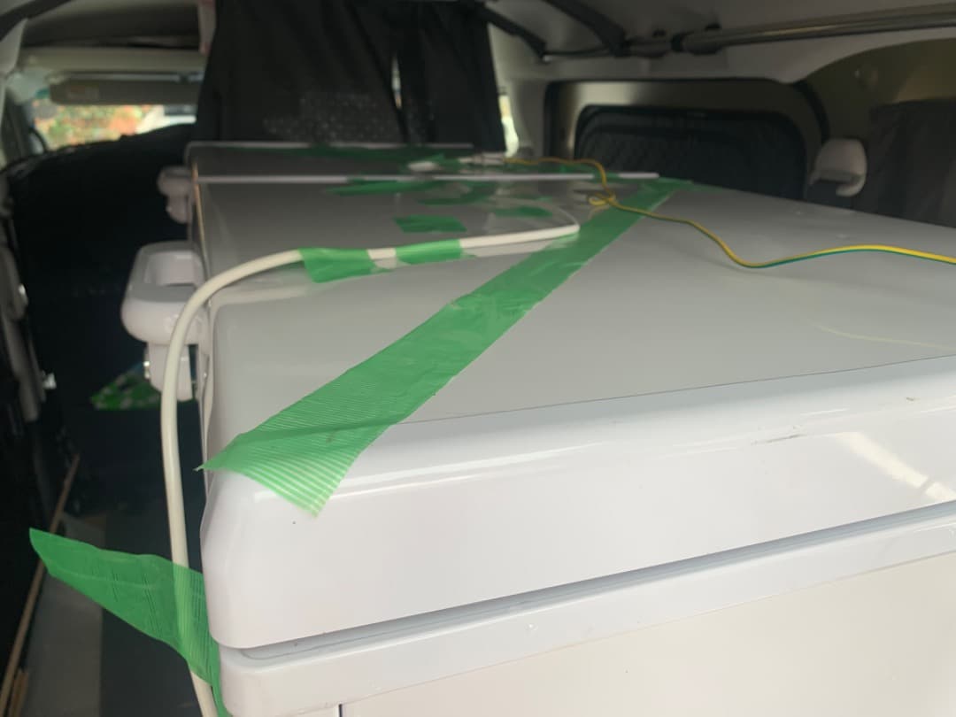 【早い者勝ち！】レマコム　冷凍ストッカー405L ホワイト【RCY-405】