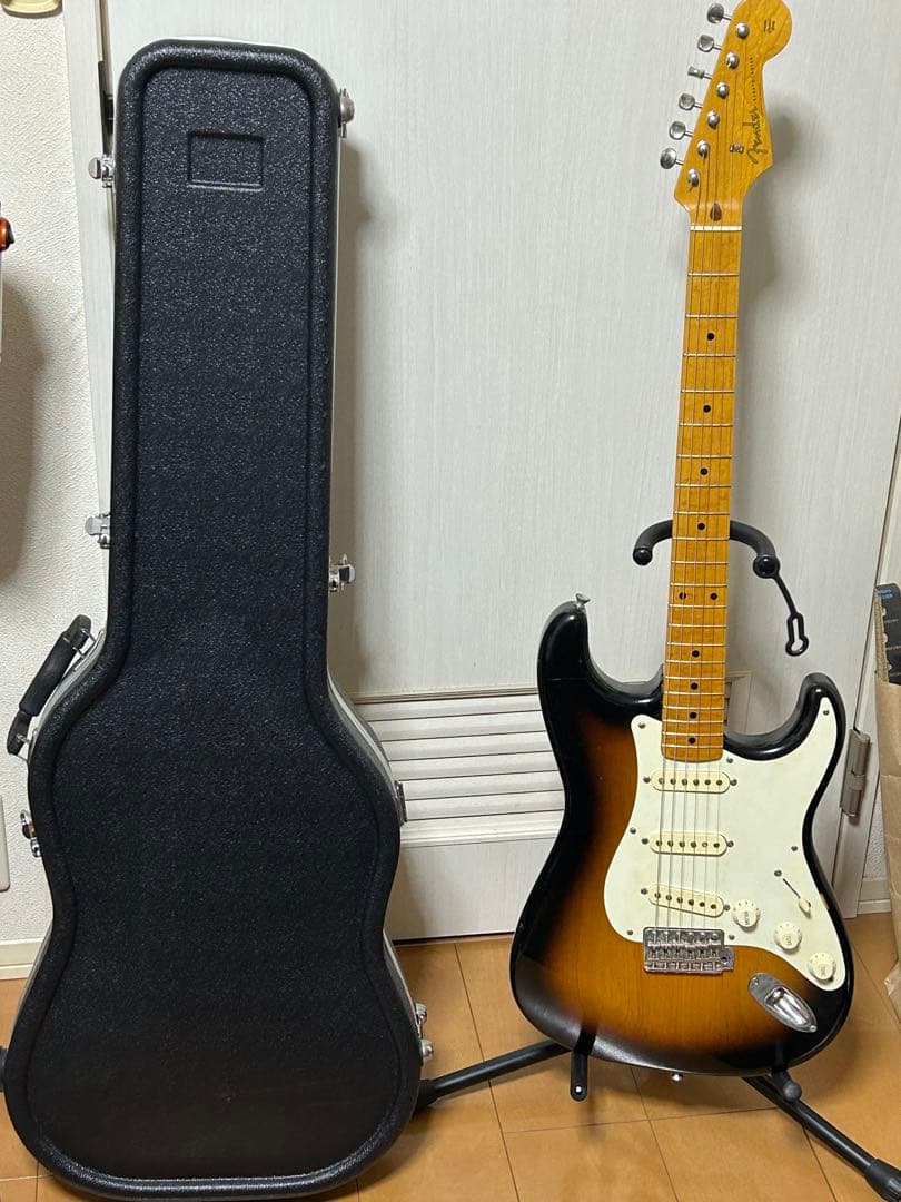 fender japan st57-VSP 雰囲気イケメン　ケース付き