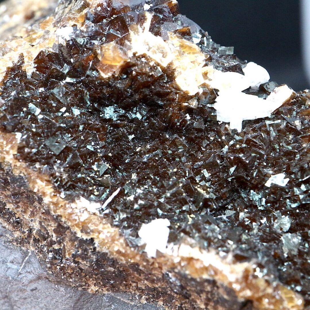 希少！アイオワ州産 イリデッセント カルサイト 原606g IRI029天然石