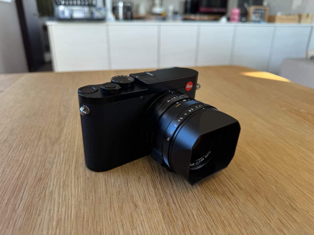 デジタルカメラ Leica Q2