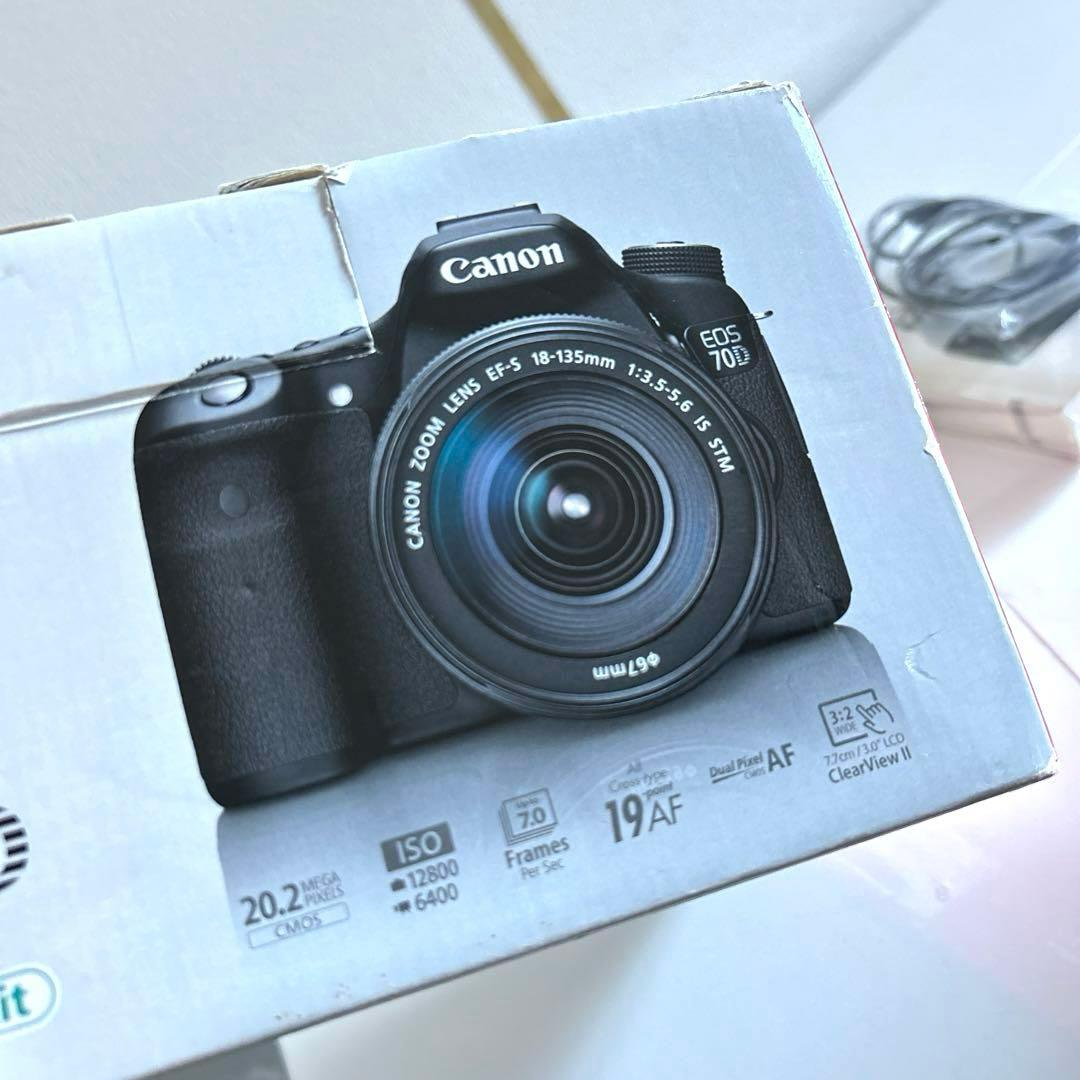 ｛最終値引き｝【美品】Canon EOS 70D 18-135レンズキット美品