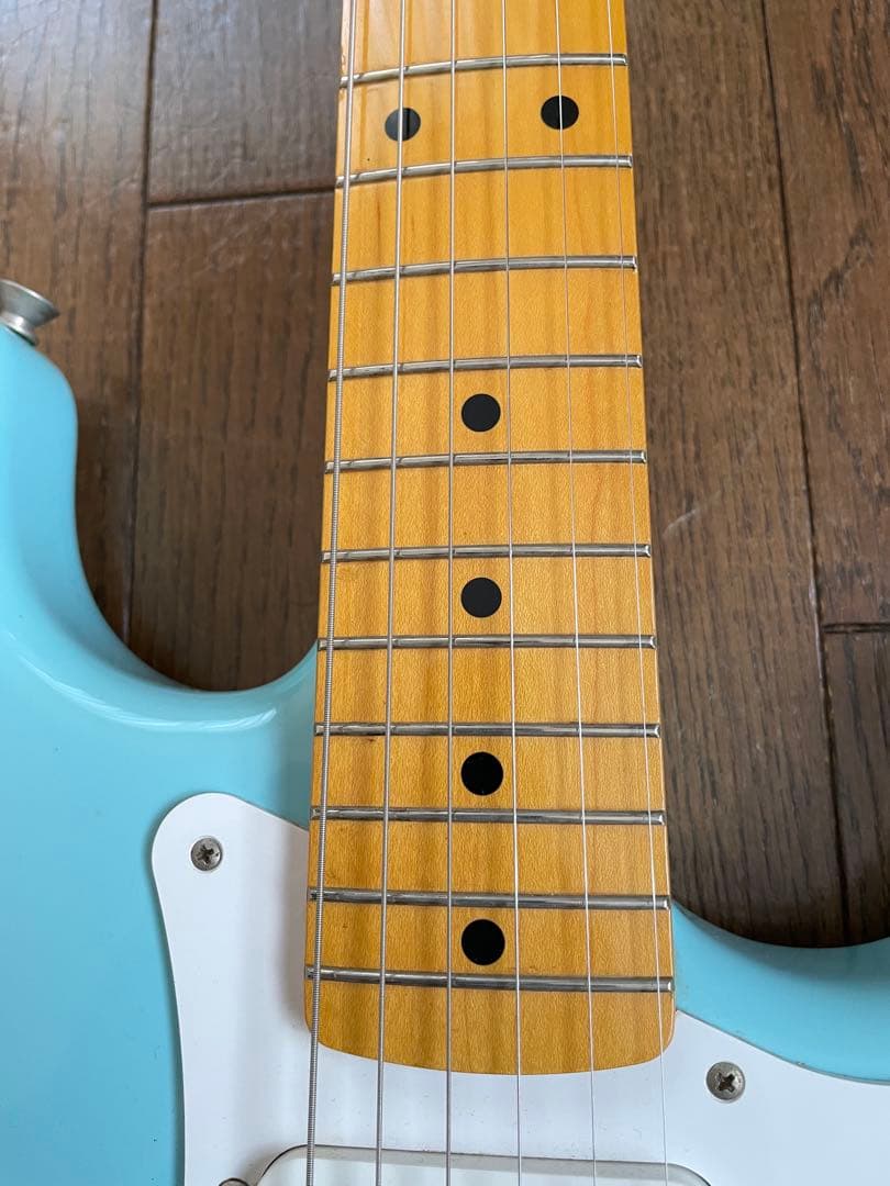 Fender Japan ストラトキャスター Daphne Blue