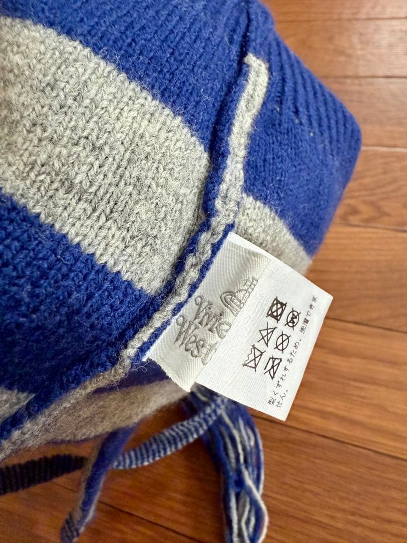 美品/レア色正規品 Vivienne Westeoodオーブ/耳当て付ニット帽