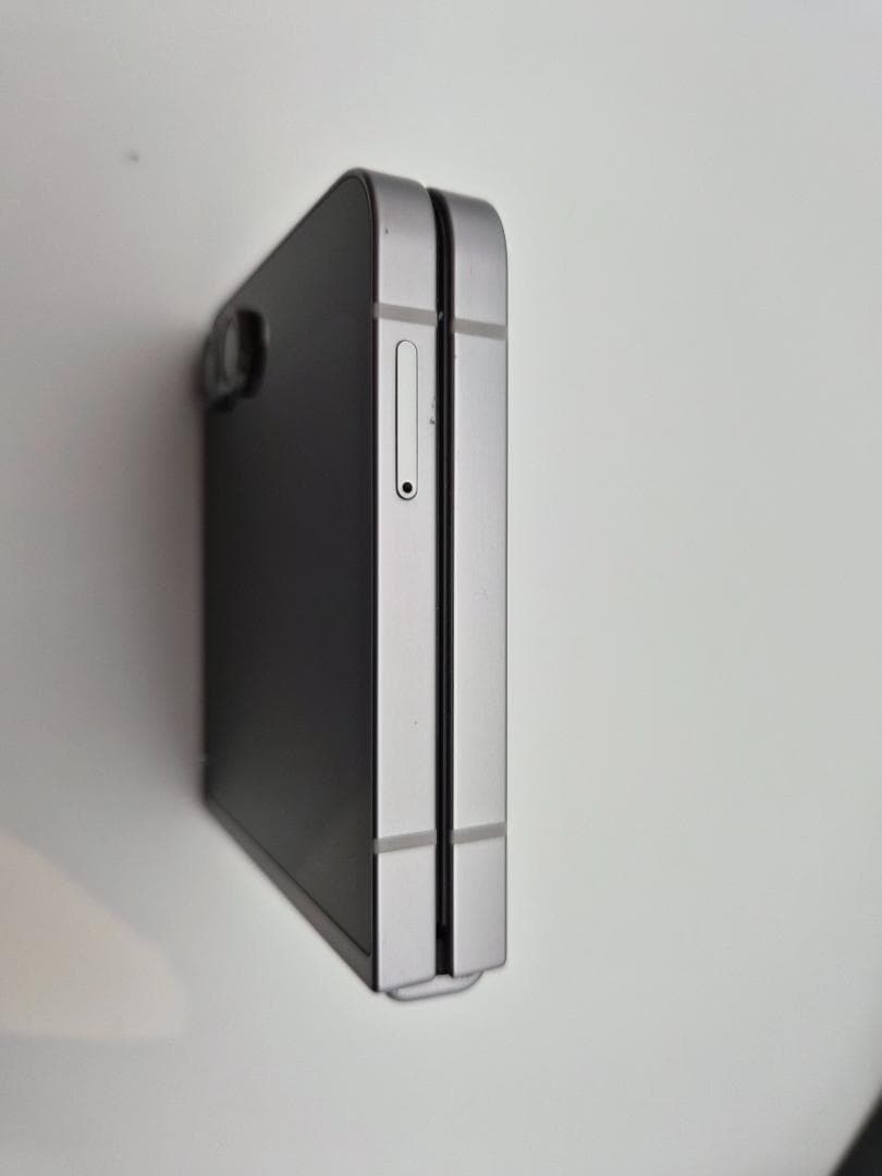 Samsung Galaxy Z Flip6 本体