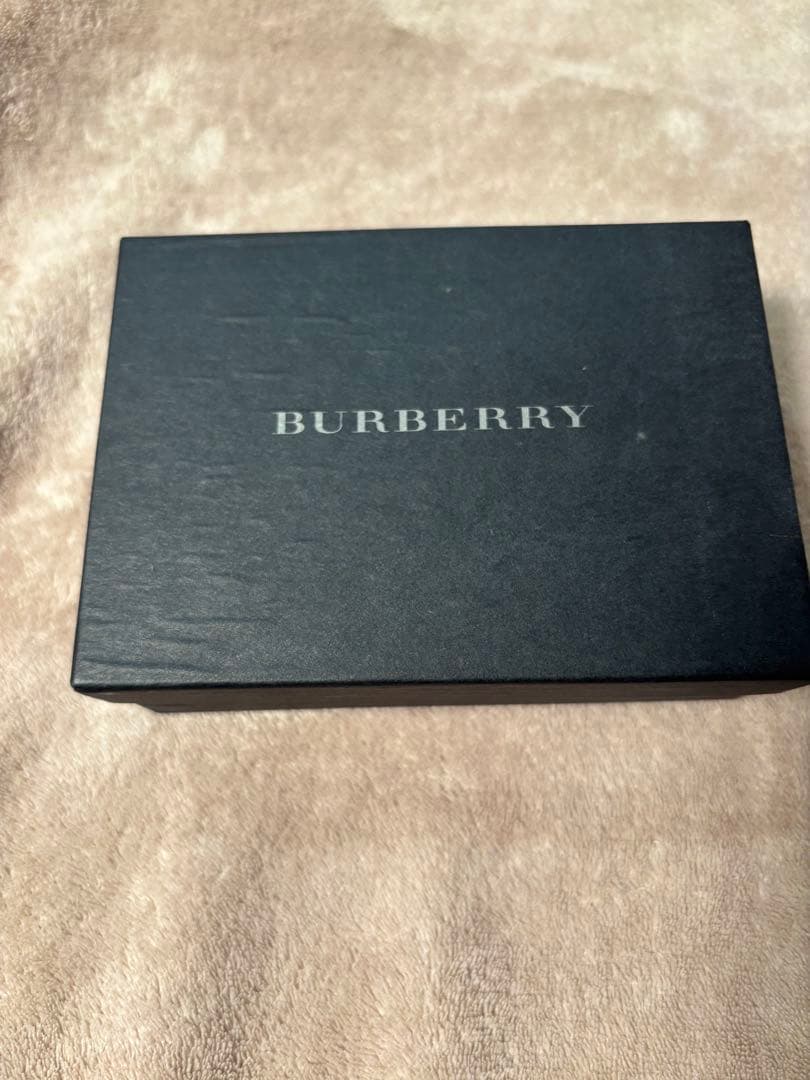 【新品・未使用】BURBERRY 二つ折り財布 ブラウン チェック柄