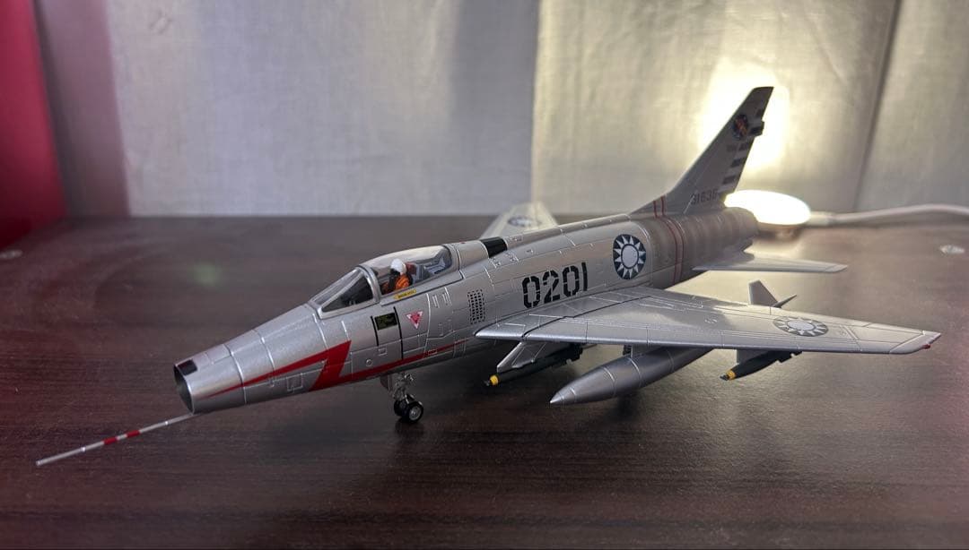 ホビーマスター F-100D 台湾 中華民国空軍 第41戦闘機作戦隊 1/72