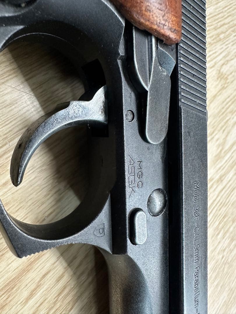 MGC Beretta 92F SRHW 木製グリップ ASGK