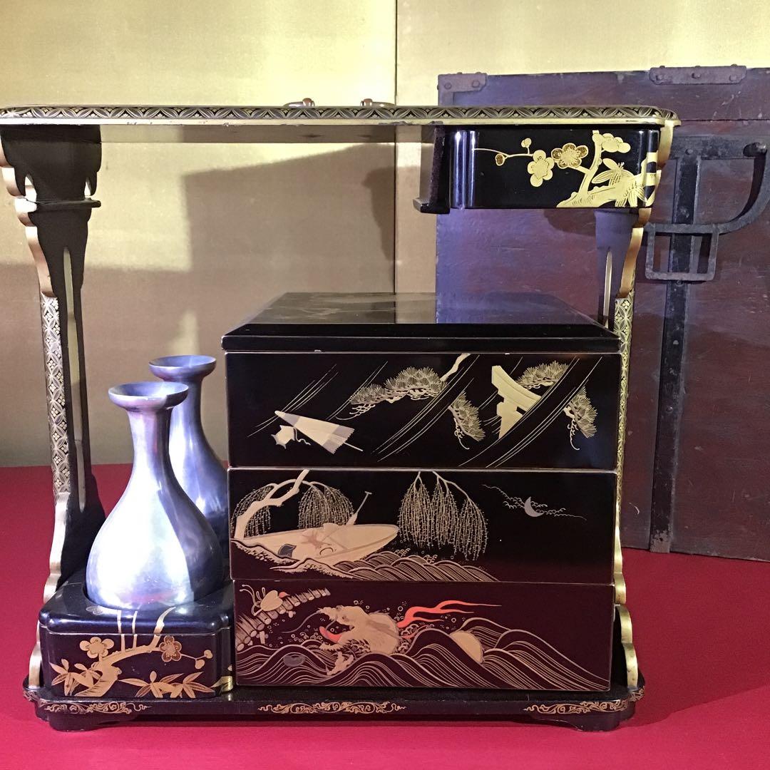 金高盛蒔絵　野弁当重　錫徳利　時代箱付　江戸期