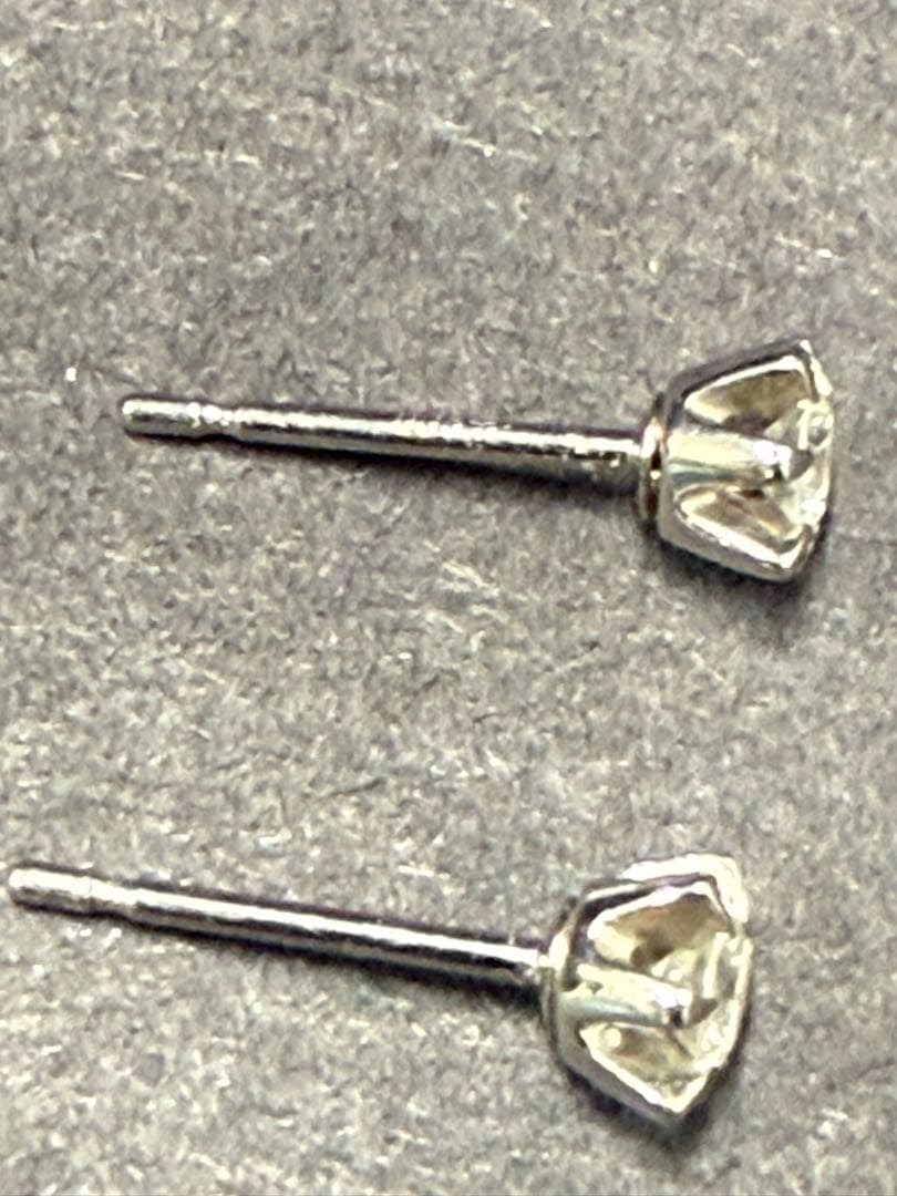 PT900 ダイヤ ピアス 0.142ct 1.0g