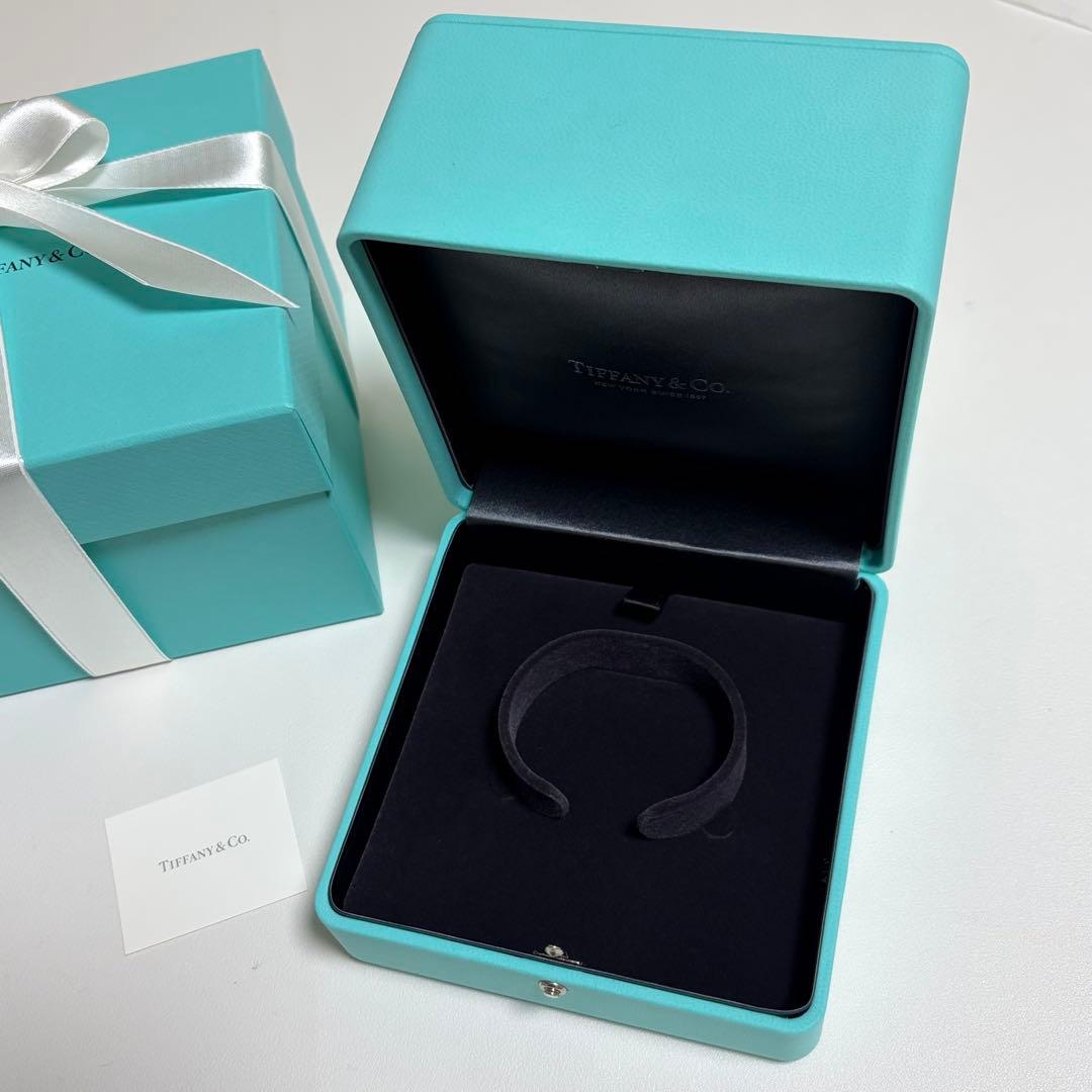 美品　ティファニー　バングルケース　空箱　ブレスレット　腕時計ケース　現行品