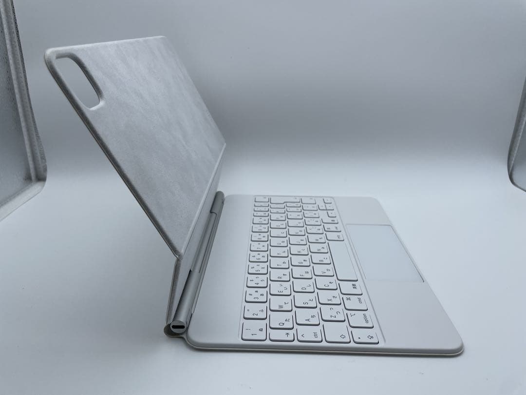 11インチiPad Magic Keyboard 日本語 ホワイト