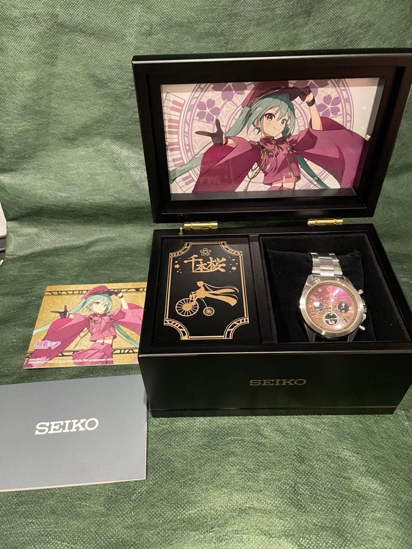 初音ミク 千本桜 コラボ腕時計オルゴールボックス付き Lサイズ