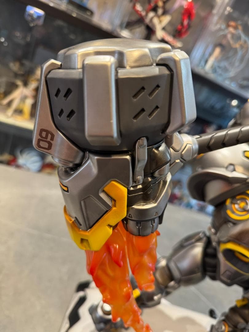 オーバーウォッチ　ラインハルト フィギュア スタチュー OVERWATCH