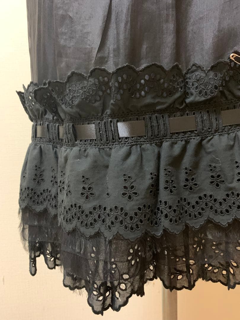 ドルチェ＆ガッパーナブラック フレアスカート レース装飾42