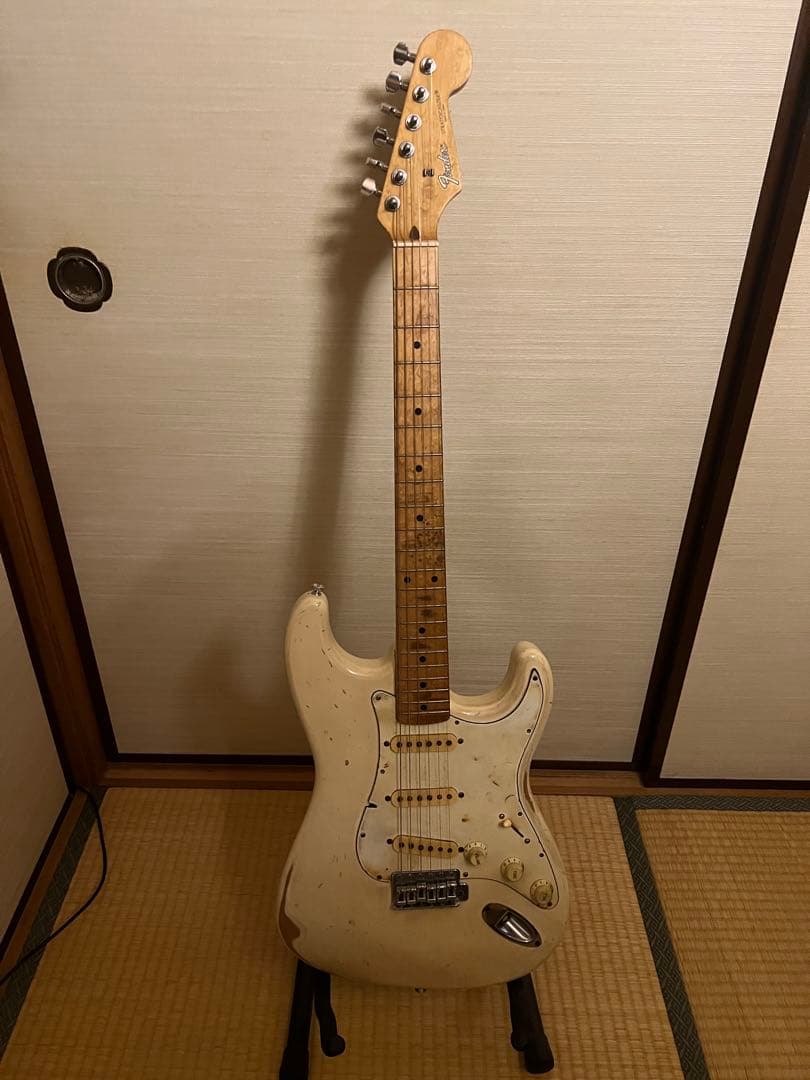 Fender japan Stratocaster ホワイト