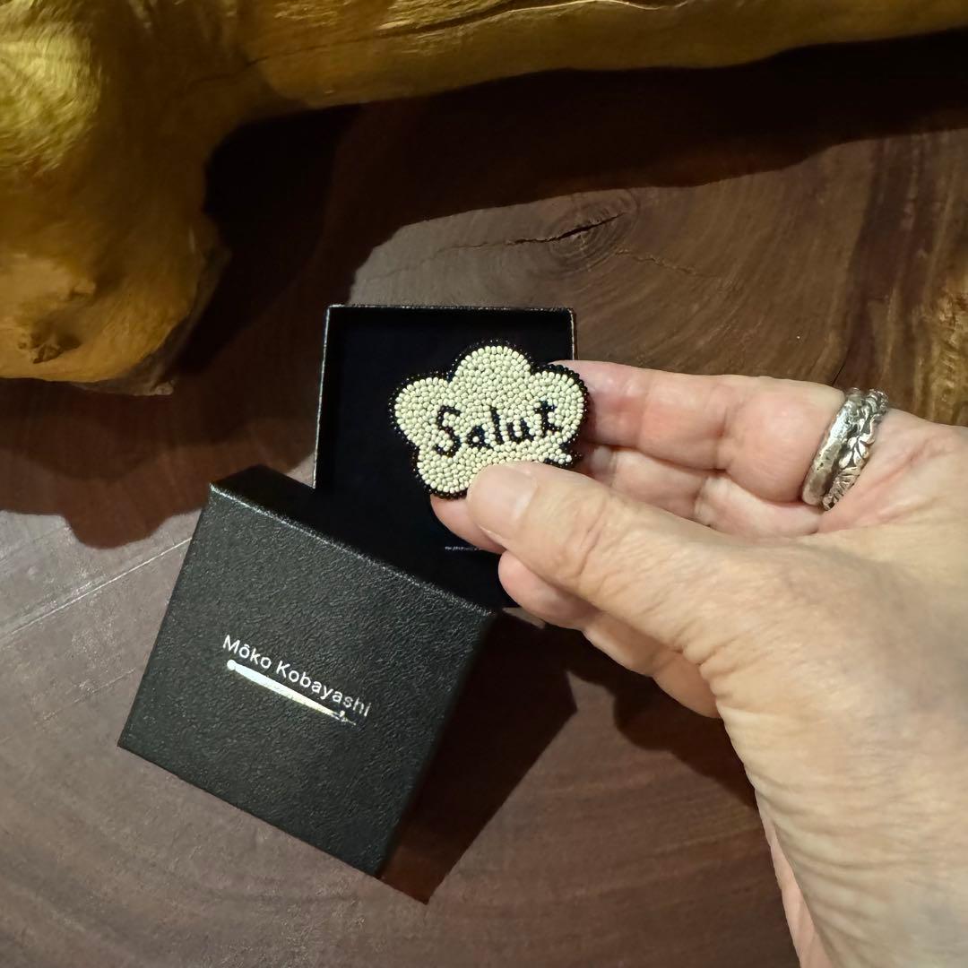 小林モー子 さん 希少なバター色 吹き出しシリーズ saiut やあ ブローチ