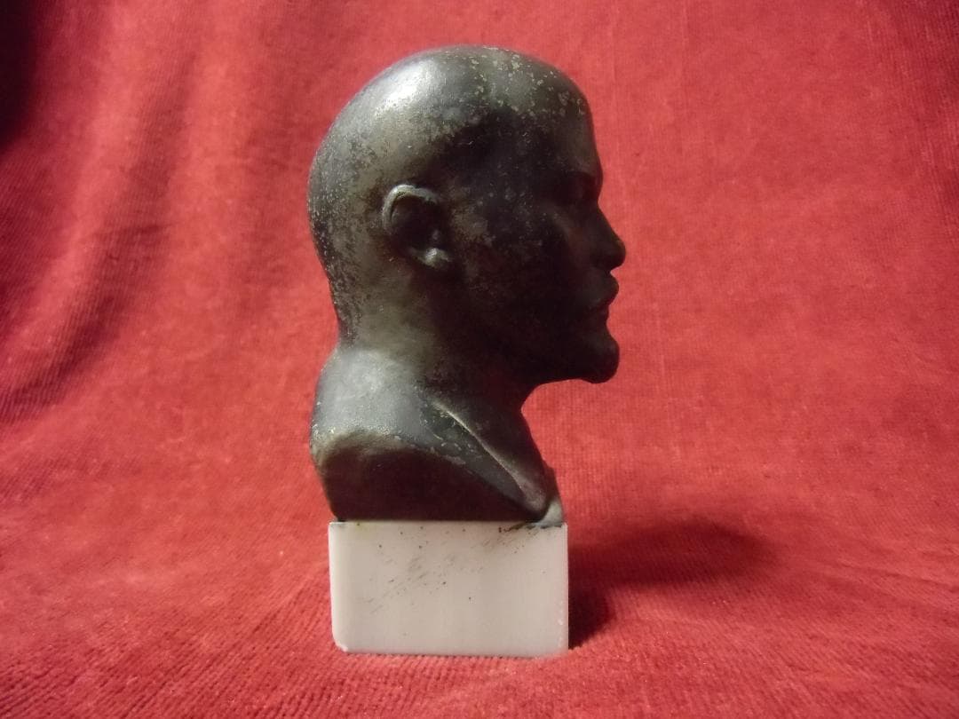 ★ＣＣＣＰ★ソビエト連邦/ソ連軍/ソビエト軍＊イングレーブ入レーニン胸像（実物）
