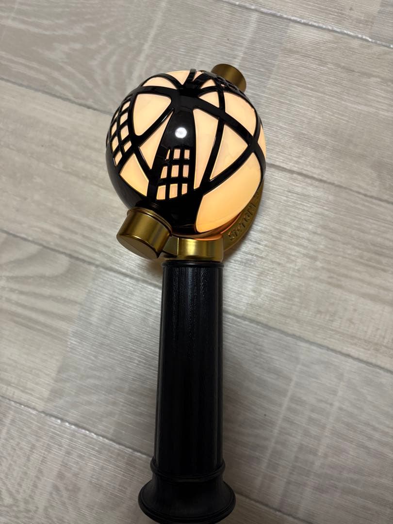 SixTONES YOUNG OLD トレーナー　ペンライト　ステッカー　京本