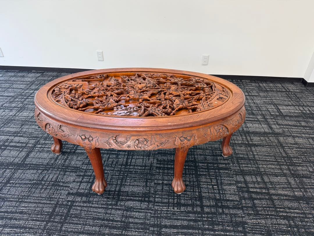 彫刻楕円形テーブルーデザイン椅子4客セット