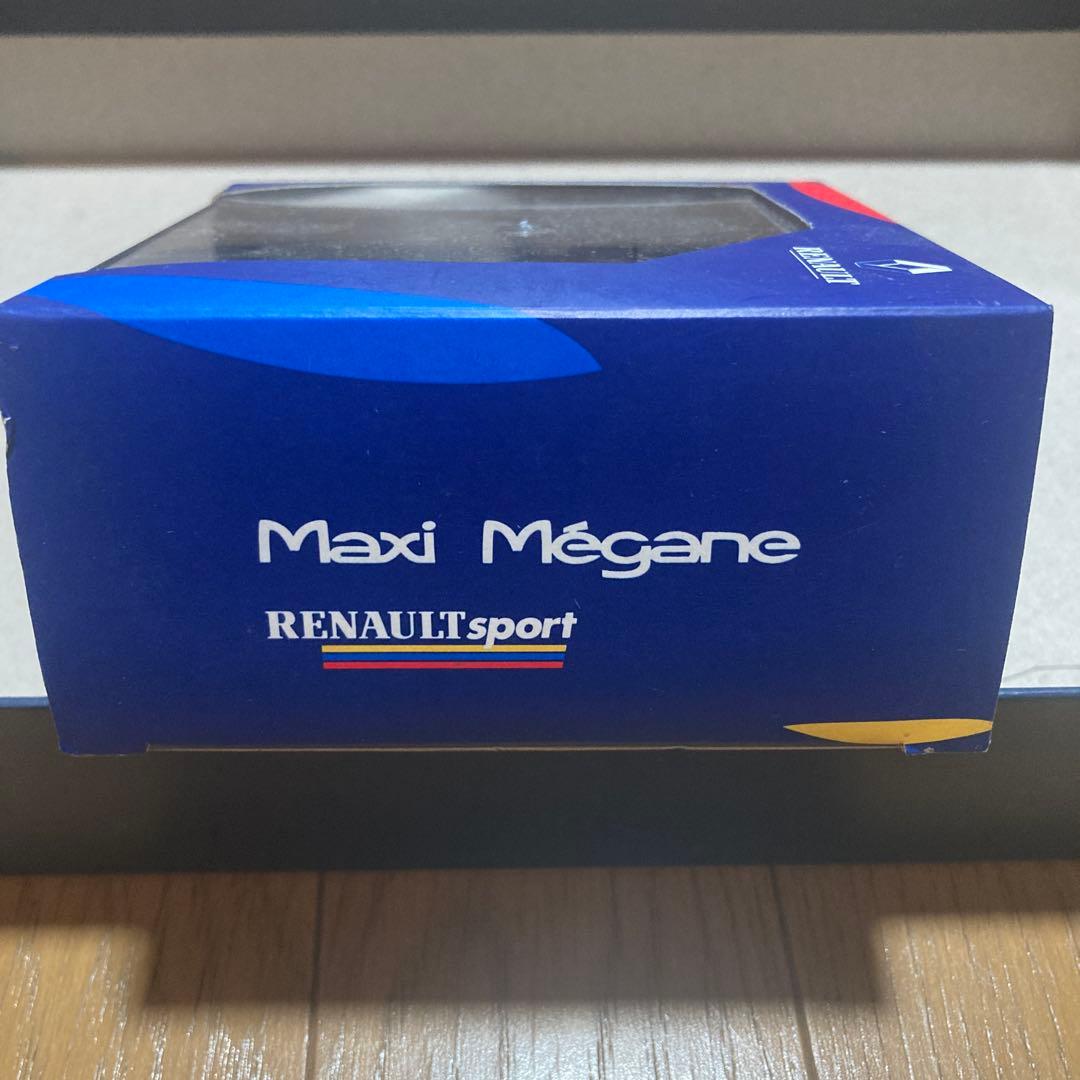 新品 ルノー マキシ メガーヌ ダイキャスト ミニカー 1996 1/43