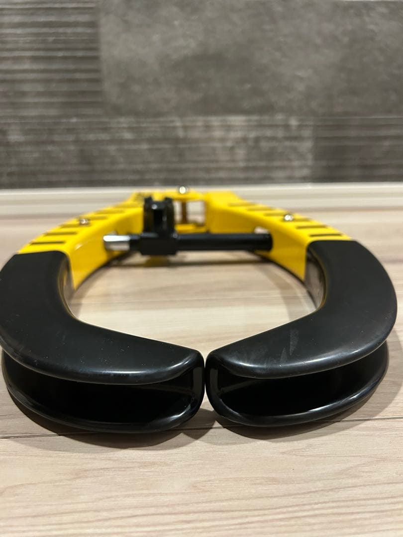 HORNET タイヤロック 鍵付き 防犯ステッカー付き