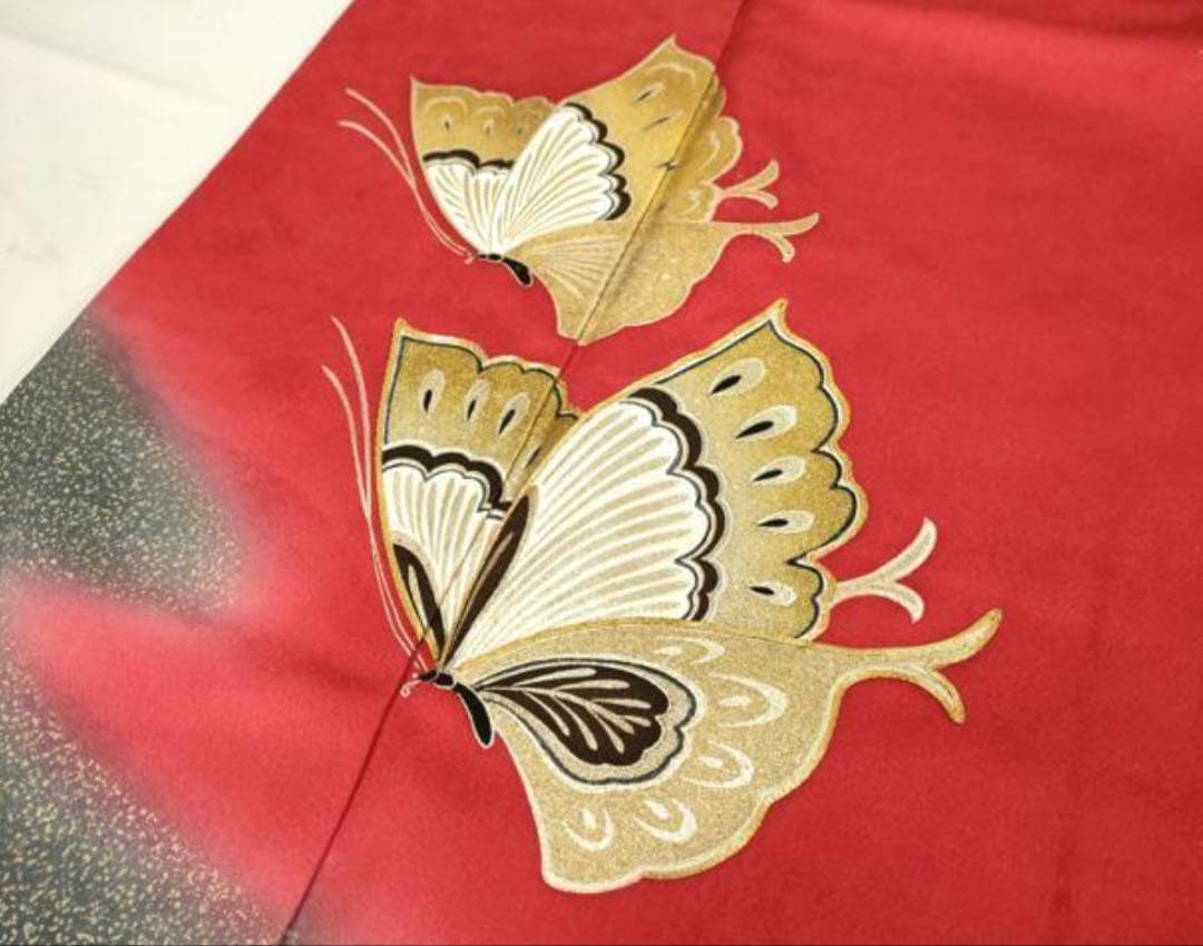 振袖 フルセット6点サイズM〜L赤黒蝶模様 金駒刺繍　正絹売り切り終了