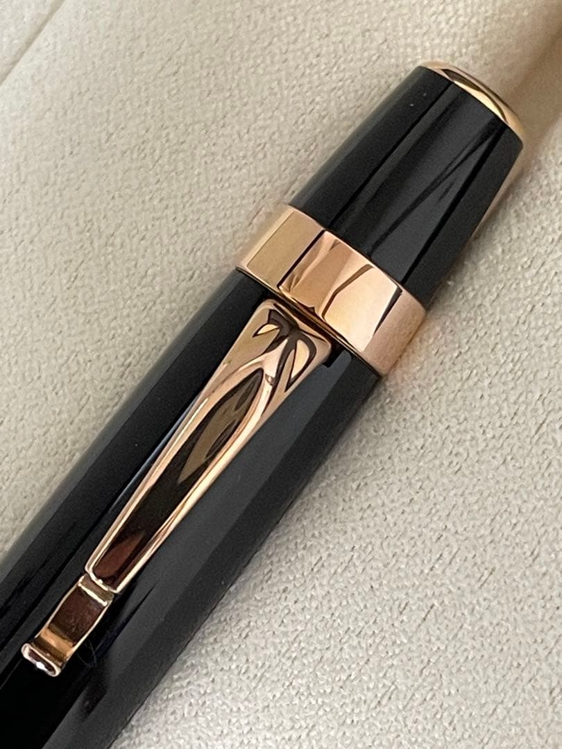 T*B様 ◾️レア！ローズゴールド◾️モンブラン ボエム ペンシル◾️化粧箱付属