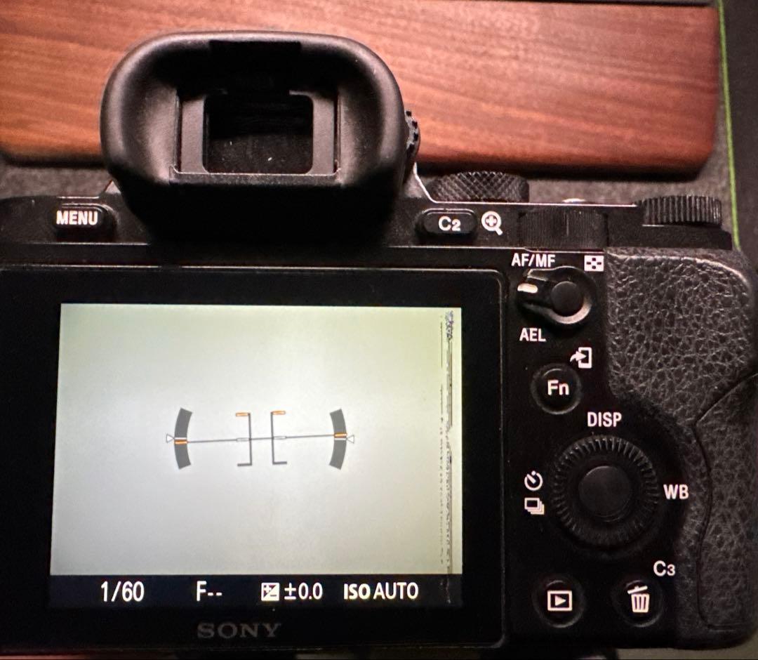 SONY α7R 初代 ミラーレスカメラ 本体　ブラック