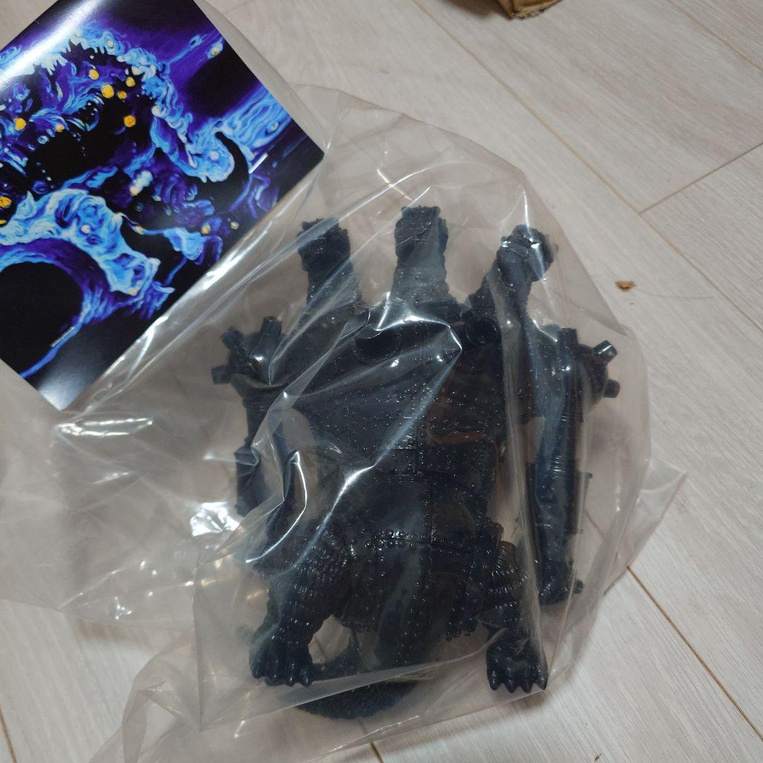 ゴジラフィギュア ブラック　赤目天使