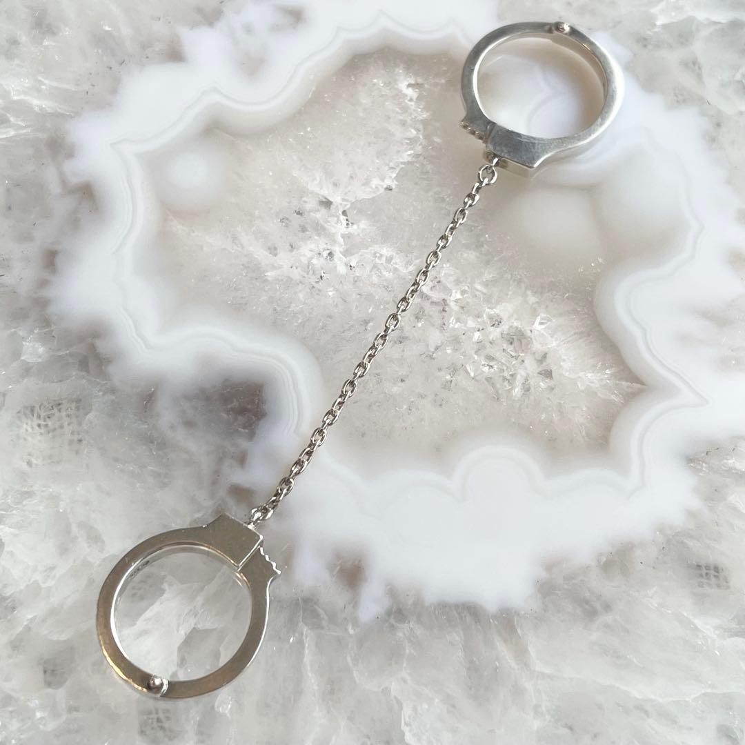 e.m. イーエム 手錠リング　指輪　ダブル　二連　チェーン