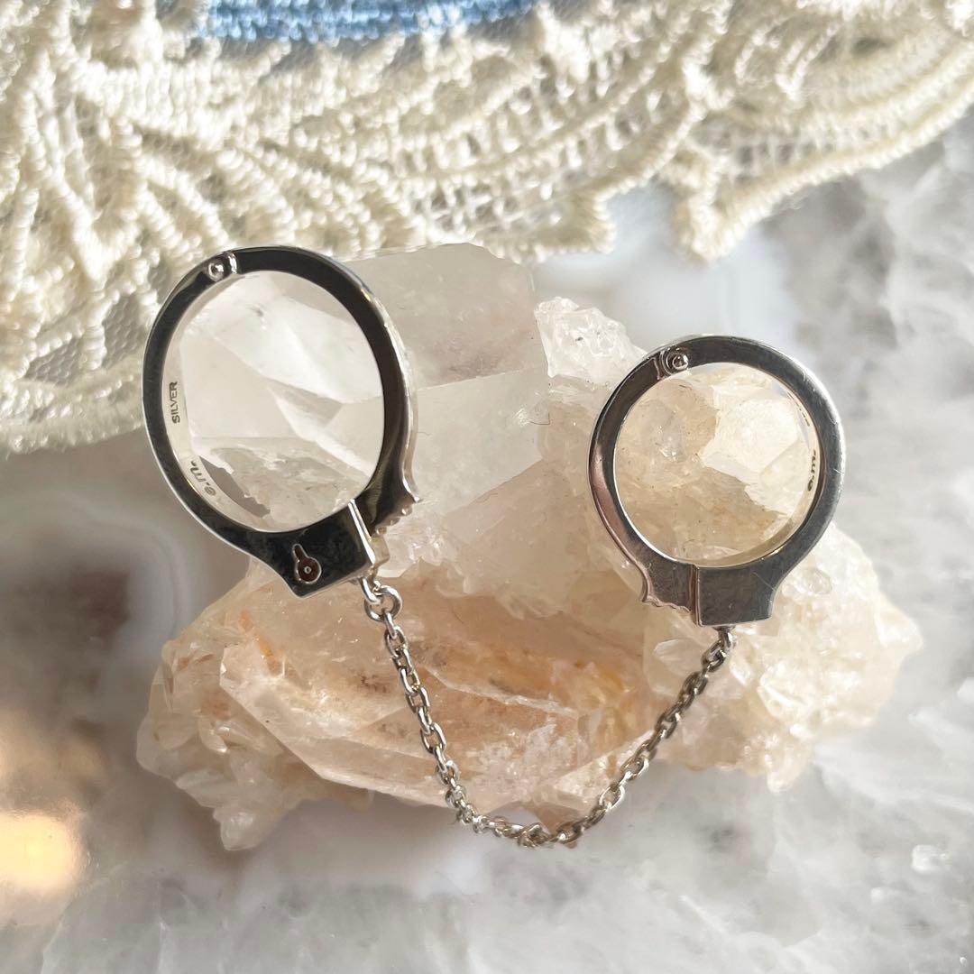 e.m. イーエム 手錠リング　指輪　ダブル　二連　チェーン