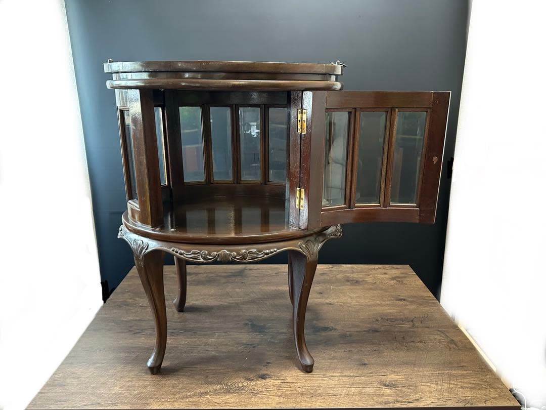 英国アンティーク　ティーキャビネット