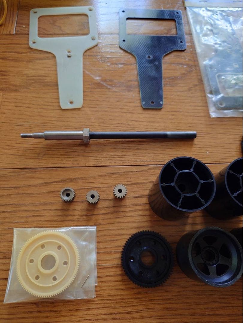 タミヤ F103 LM用コンバーションシャーシ