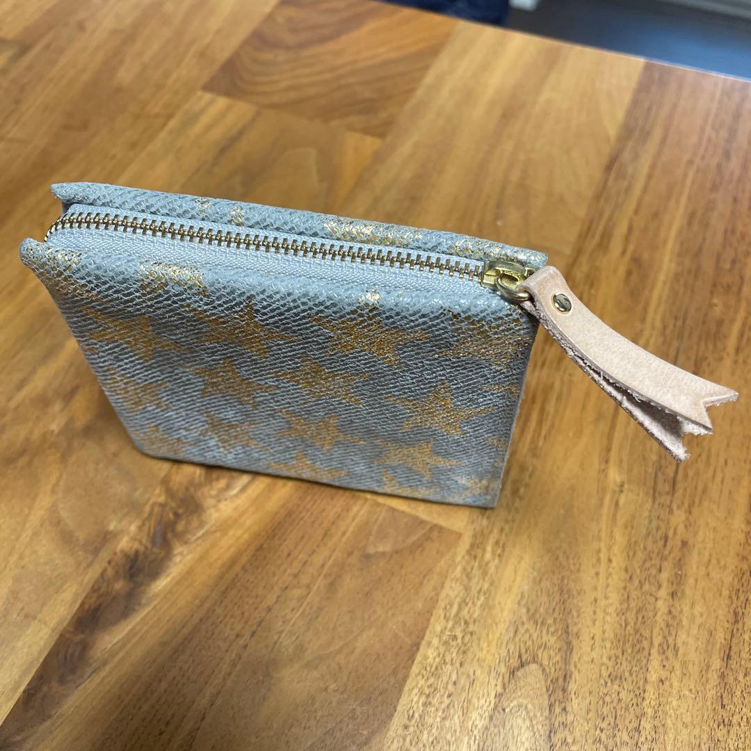 carmine 星柄 二つ折り財布