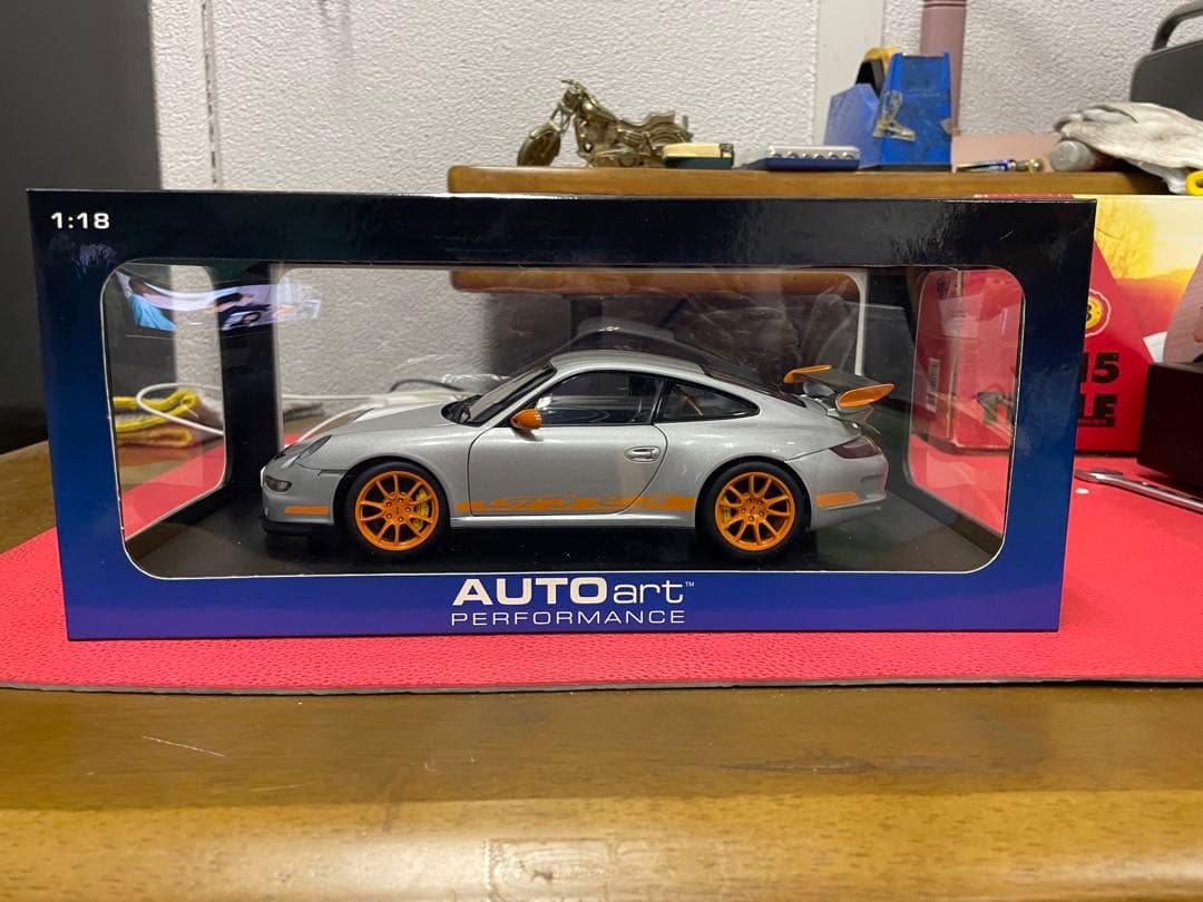 オートアート　ポルシェ997 GR3 RS