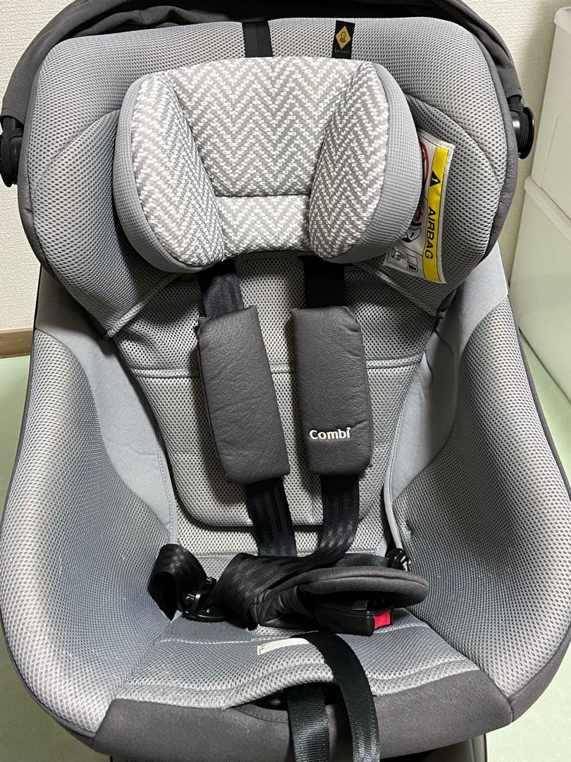 Combi 回転式チャイルドシート グレー【値下げしました】