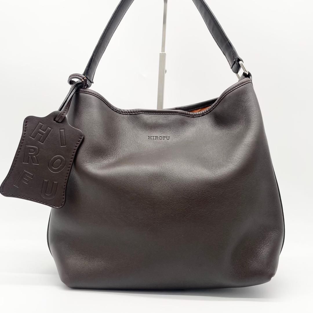 美品　HIROFU ワンショルダーバッグ　レザー　ブラウン　チャーム付