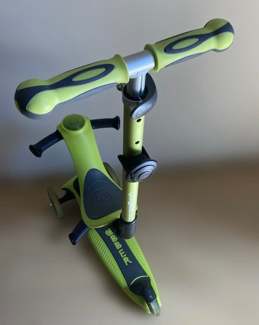 GLOBBER 調整可能な三輪車 イエローグリーン