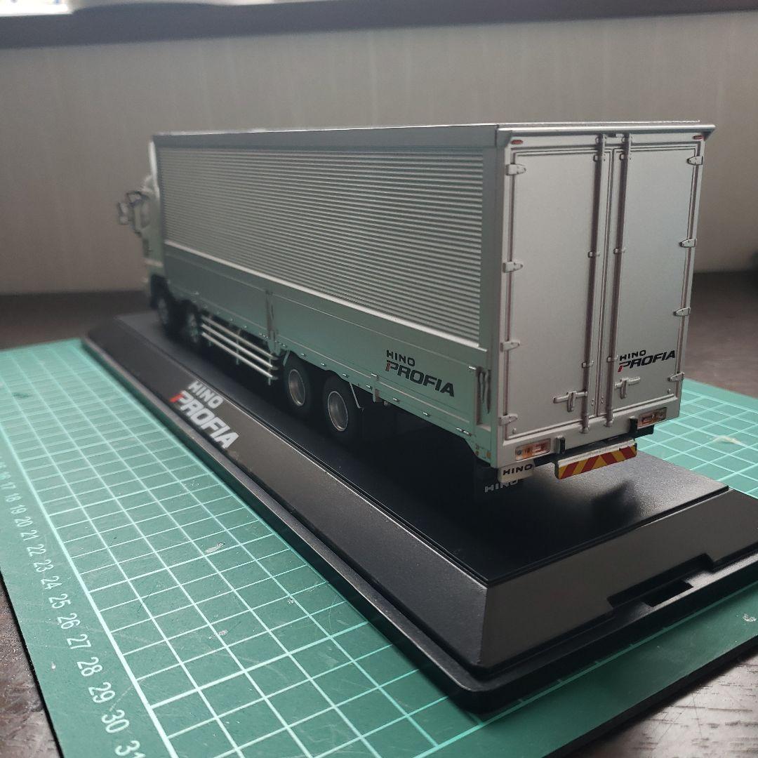 非売品1/43　日野プロフイア　本体約30cmダイカスト製品