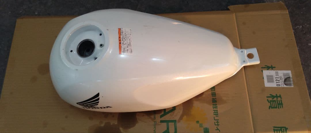 ホンダ レブル250 タンク　ホワイトパール