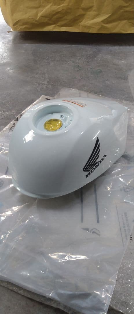 ホンダ レブル250 タンク　ホワイトパール