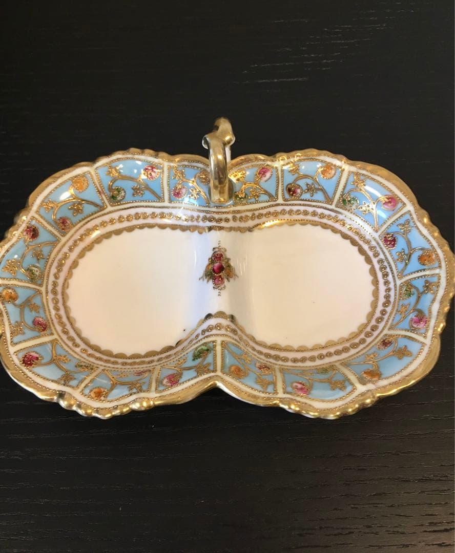 オールドノリタケ　白群地金盛り花紋Wディッシュ