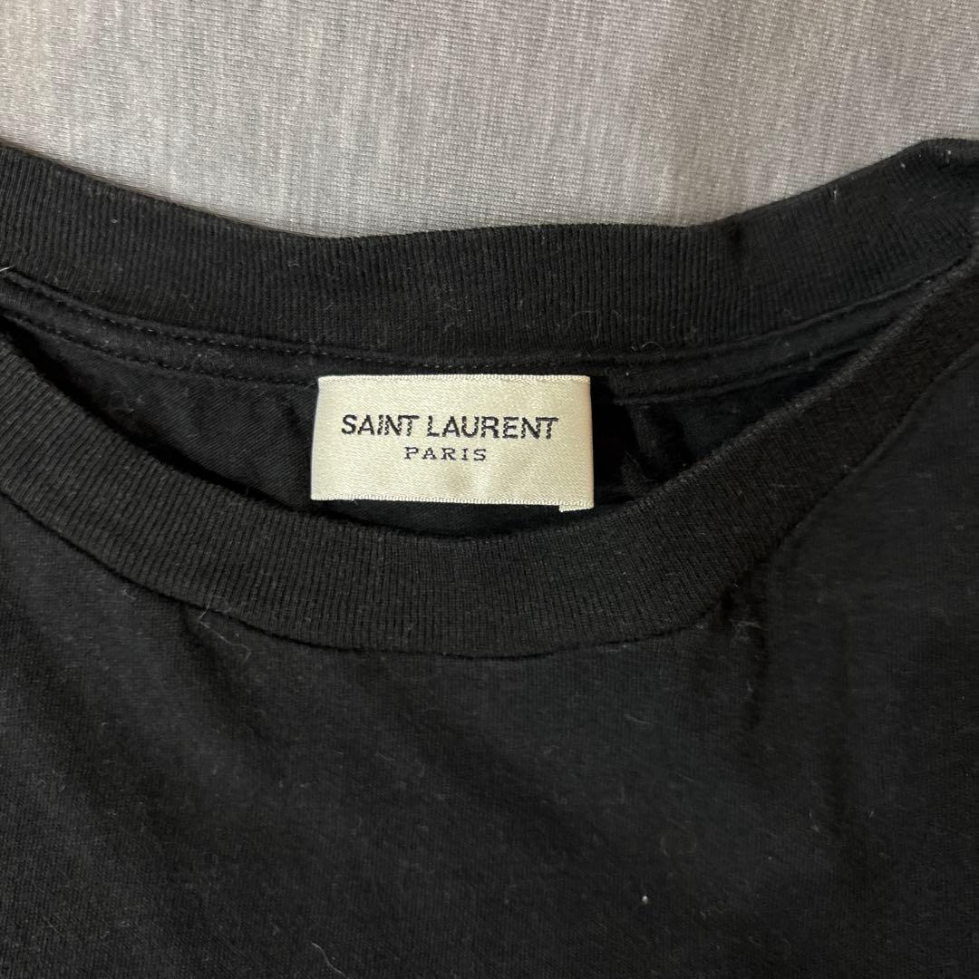 Saint Laurent スモーキングリップ ブラック Tシャツ