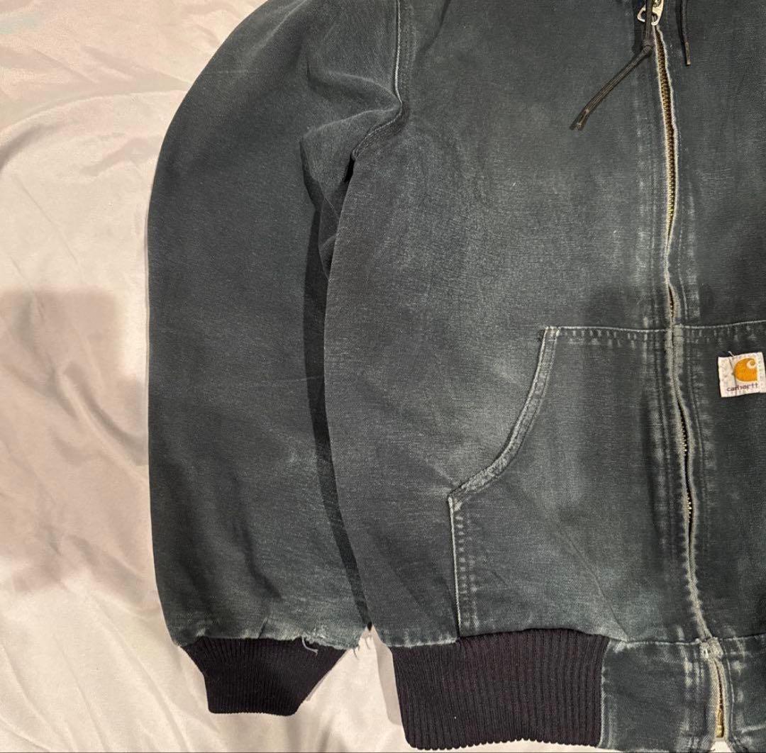 カーハートアクティブジャケット　レアカラー
