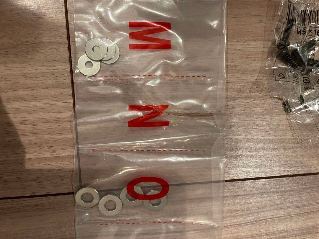 イコールズ　テレビスタンド　黒　equals wall anataIRO ラージ