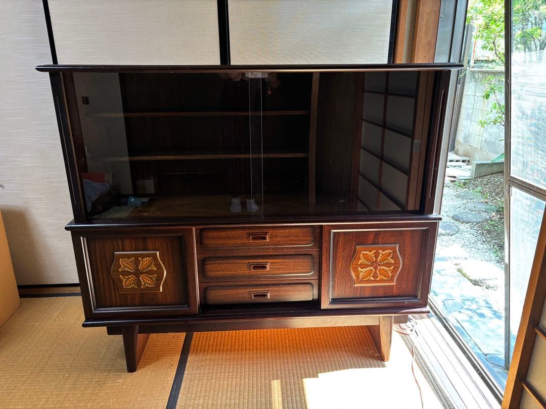 レトロ木製収納キャビネット