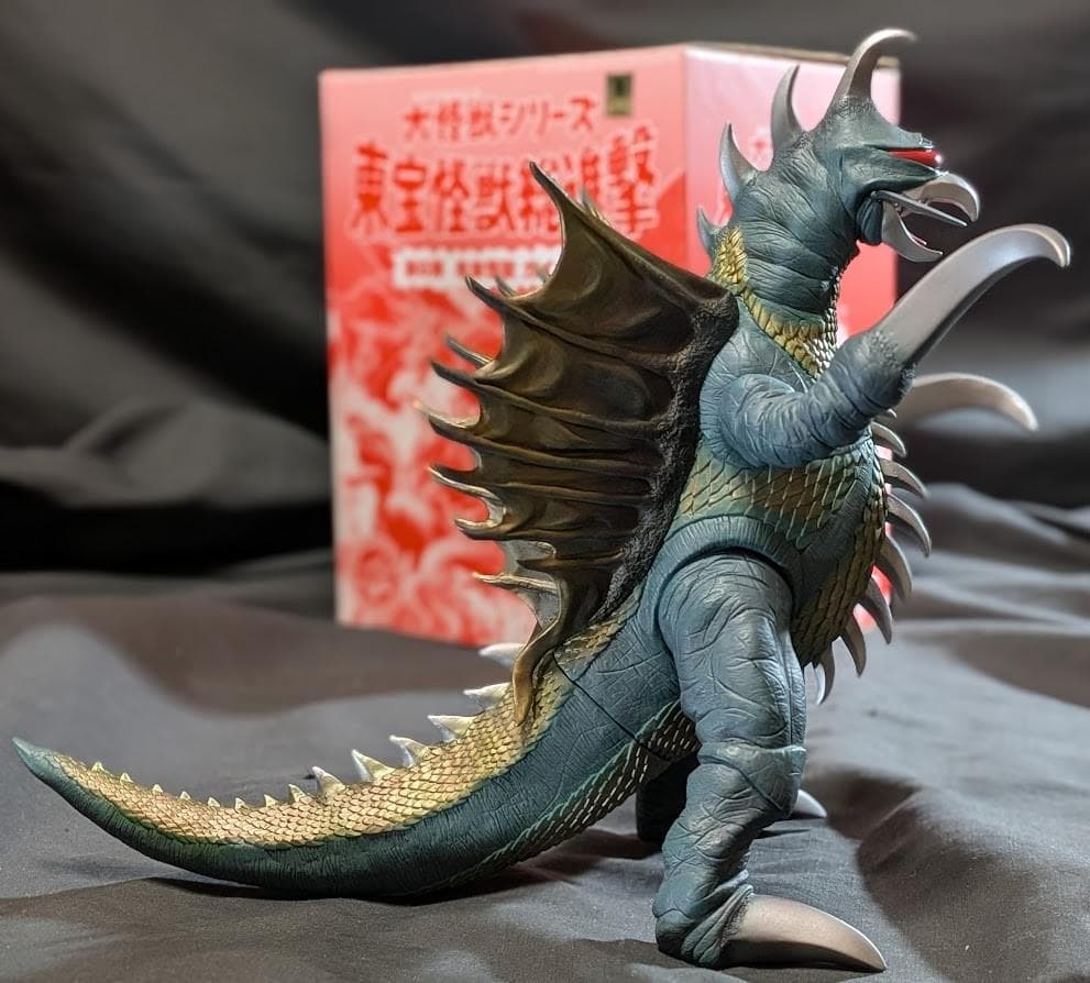 ガイガン 大怪獣シリーズ 東宝怪獣総進撃 （バンダイミュージアム）ソフビ箱付