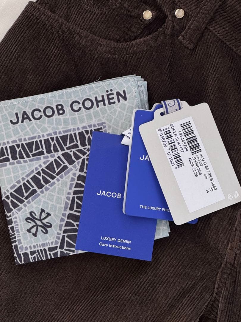 JACOB COHEN ヤコブコーエン NICK スリム コーデュロイパンツ
