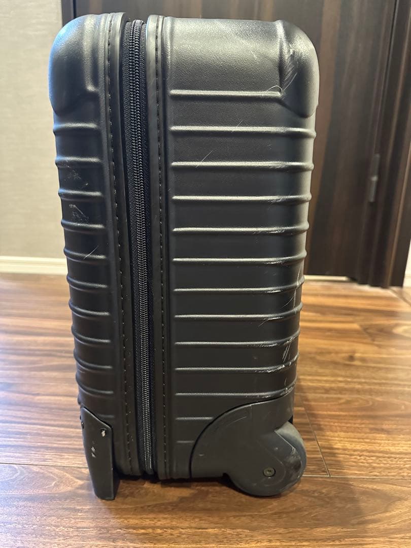 RIMOWA SALSA 黒　リモワ サルサ 25L 廃盤2輪キャリーケース